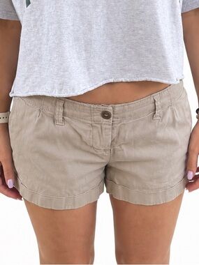 2000s Y2K American Eagle Outfitters Low Rise Khaki Cuffed Short Shorts Size 6